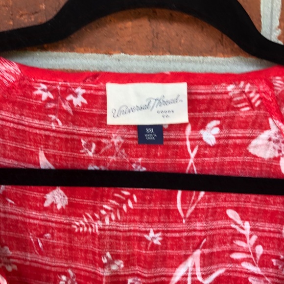 Universal Thread. Red/white peasant top.Size XXL - Picture 5 of 8